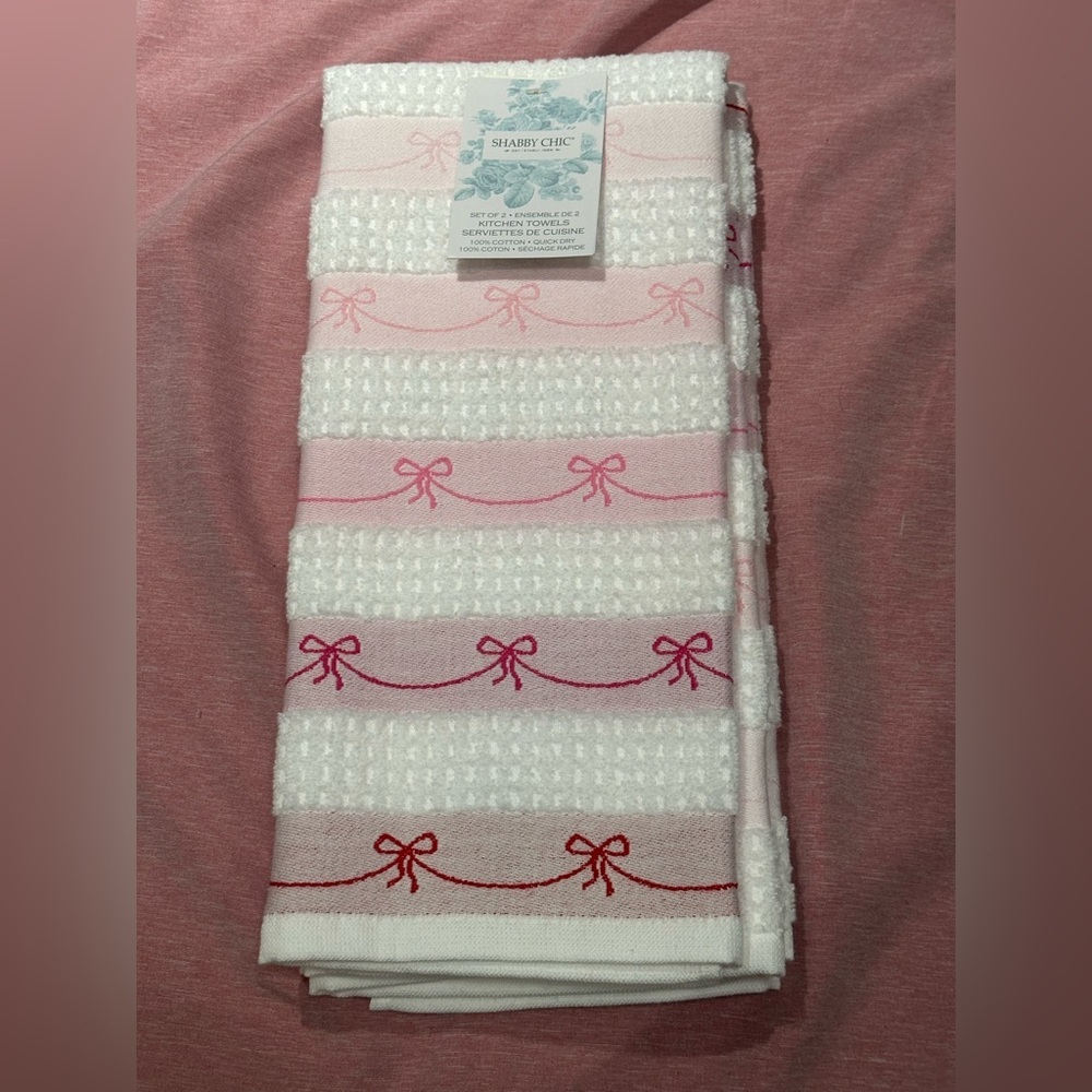 ✨NWT✨ Shabby Chic: Set of 2 Kitchen Towels
